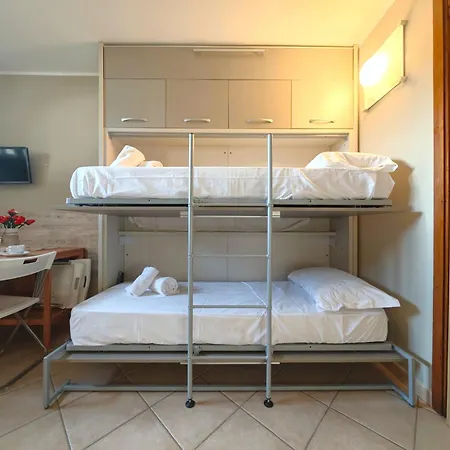 Hostdomus - Silvialpina Daire *
